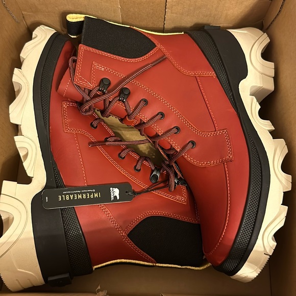 Brex™ Lace-Up Waterproof Bootie - Picture 6 of 12